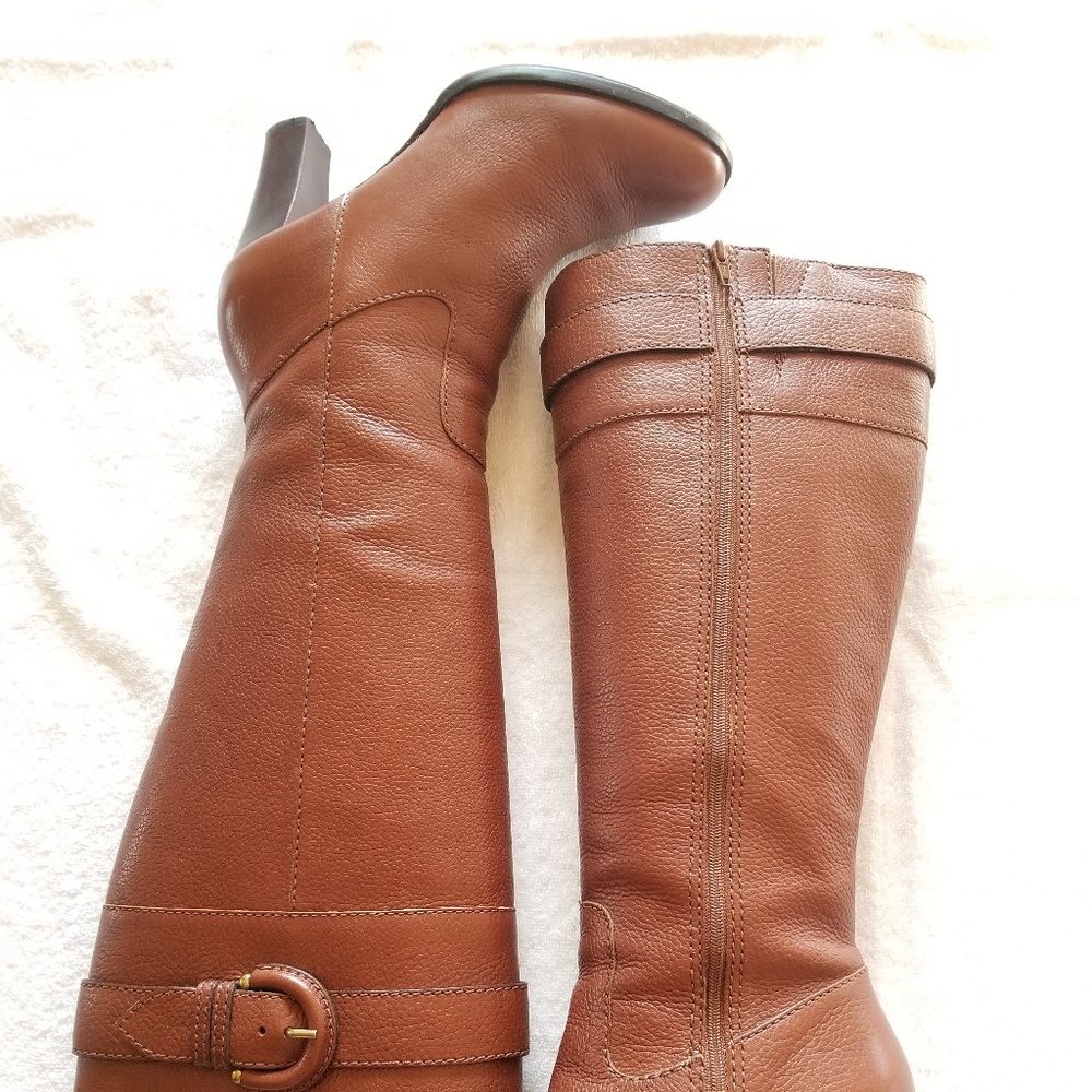 Sz 9 NIB Banana Republic Phoebe Horsebelt Boots
